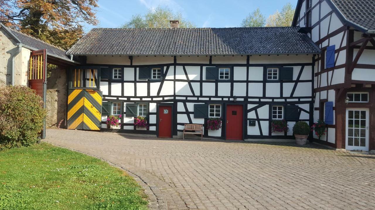 Kleeburg Hotel Euskirchen Bagian luar foto